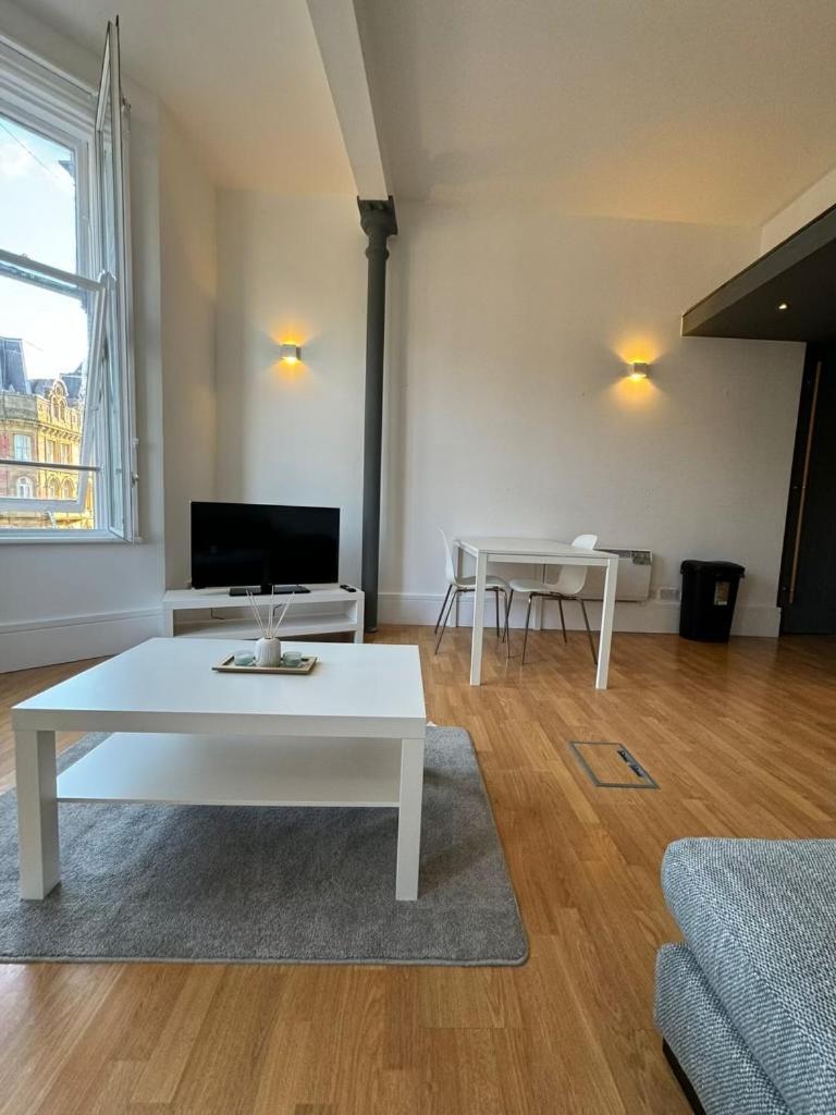 Hepworth Chambers - 2 Bedroom Apartment リーズ エクステリア 写真